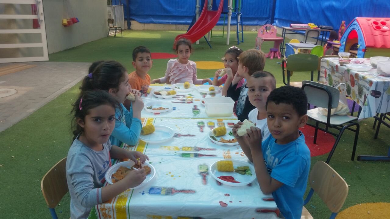 פיקניק בצהרוני המתנ"ס